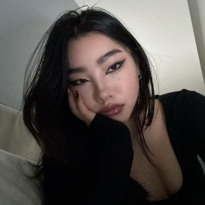 ĶĶĶĶš½šØš“š·š°š¹š¬ 𦹠teeth like knives and an attitude