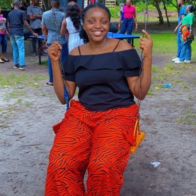 WithHoneybell's profile picture. Hey, I’m Honeybell👋🏽
EA + Social Media Strategist 
I talk about: 
-Work-Life chaos & lessons
-Storytelling & online growth
-What’s it’s like managing execs