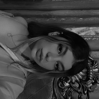 8Aramam3's profile picture. ˢᴴᴱ ᴵˢ ᴬᴸᴵⱽᴱ ᶠᴼᴿ ᴬᴿᵀ⛸️🎨
ᴾᴸᴬʸ. ᶠᴱᴱᴸ. ᴿᴱᴾᴱᴬᵀ🎸