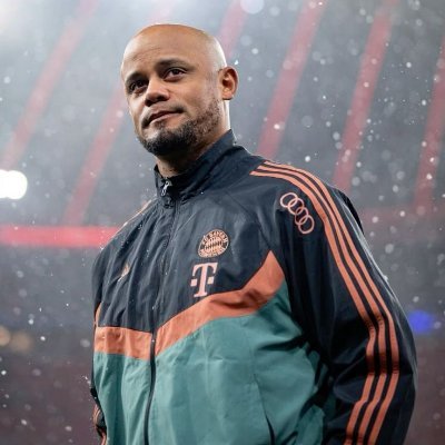 si_michal's profile picture. Leniwy 20-latek i Technik reklamy. Bayern to życie, Klopp i Flick to guru. Od 2016 zakochany w wrestlingu. Daria Zawiałow i Taco Hemingway na słuchawkach.