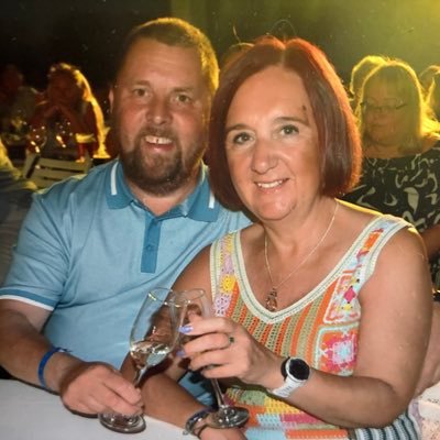 Busy working mam with 2 amazing sons. Mad cat lady on the side. DONT DM!