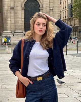 urljp19953722's profile picture. ⚡️ Don’t be afraid of being slow, be afraid of standing still
