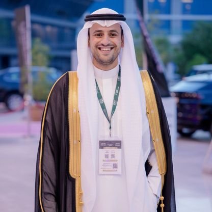 اخصائي تسويق مزدات عقارية بالمملكة العربية السعودية وصحفي بصحيفة عقارية