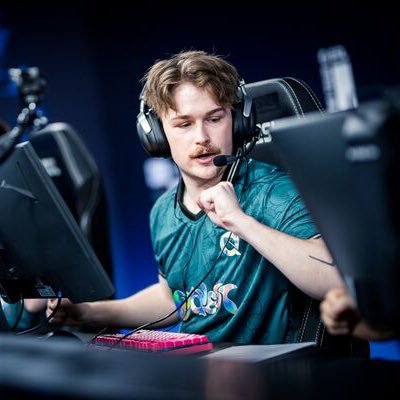 alistairmygoat's profile picture. Ali is my goat @alistair_cs