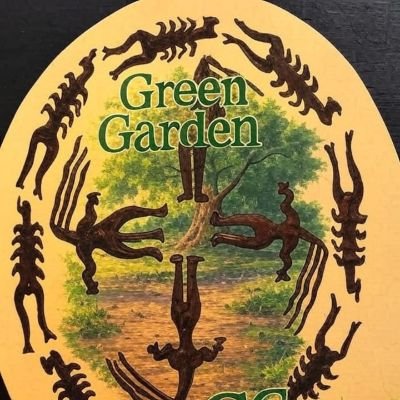 Balcony Greenhouse Diary 🏡 🛠️ on YouTube & TikTok! 🌱 Grow food in small spaces. Tips, hacks & cozy vibes
🪴☂️🍅
