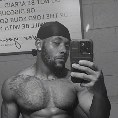 Travis153682871's profile picture. I don’t watch porn hub I watch X