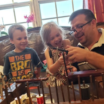 revgalerivs's profile picture.