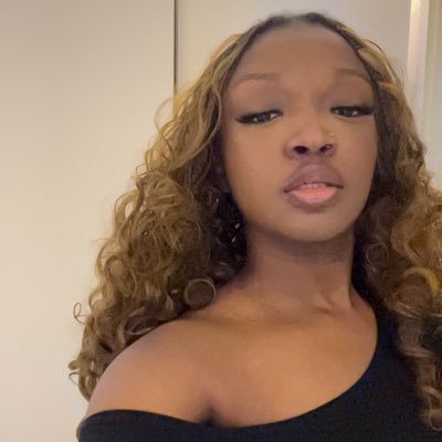 IfyObi_'s profile picture. Ex Editor, Western Africa @ https://t.co/0EYAMS4T1L & Contributor, Written Editorial @AppleMusic .🖊️: @billboard @colorsxstudios @CNN etc. 🇸🇩🇨🇩🇵🇸