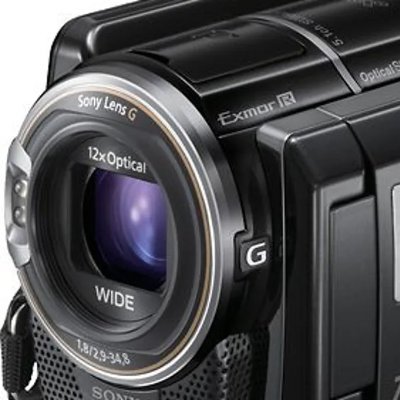 St4r_c4m_c0rd3r's profile picture. Acc is under construction. Date Everything RP oc acc. | An old, somewhat broken camcorder in the office