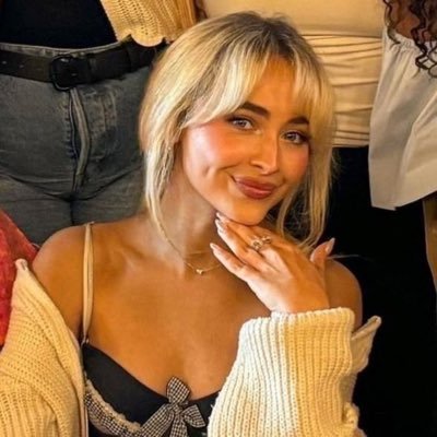 he/ him, 20, I stan Sabrina Carpenter and Dua Lipa. #1 WDYGH stan, Future Nostalgia / Man’s Best Friend supremacy.