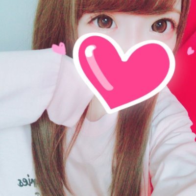 lhcn17dnwh64637's profile picture. 見ただけでヤリタイ！っておもう男の人たまにいるよね・・・💞 💛構ってもらえなくて 拗ねてるーーーーーー！！！🤗#指舐め