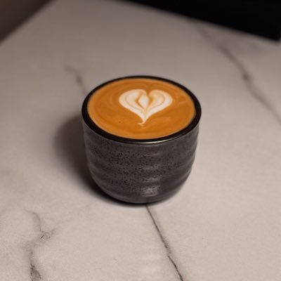 ZeyadSA_6's profile picture. لستُ ملاكاً حتى أكون معصوم مِن الخطأ | مهتم بالقهوة | مُحب للتصوير 🌿☕️.