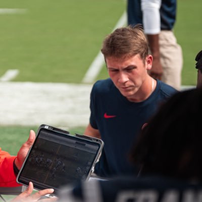 mylesjenkins_'s profile picture. @olemissfb defensive student assistant ||  #cometothesip