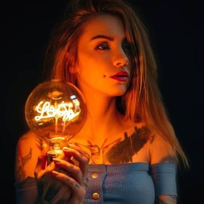 MakinMeAMemory's profile picture. (18+ RP)
You are not the 
𝓓𝓪𝓻𝓴𝓷𝓮𝓼𝓼
You endured
You are the 
𝓛𝓲𝓰𝓱𝓽
That refused to
𝓢𝓾𝓻𝓻𝓮𝓷𝓭𝓮𝓻
@NeutralVengence's Pretty Passenger Princess