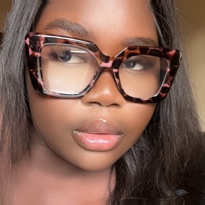 FallLama's profile picture. Feeling beautiful has nothing to do with what you look like ✨honey 🍯