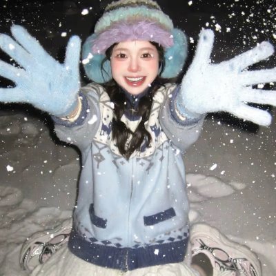 Roycsxoole's profile picture. 騒がなくても、自分を証明できる。静けさの中で、私は静かに強くなってきました。🌿🕊️