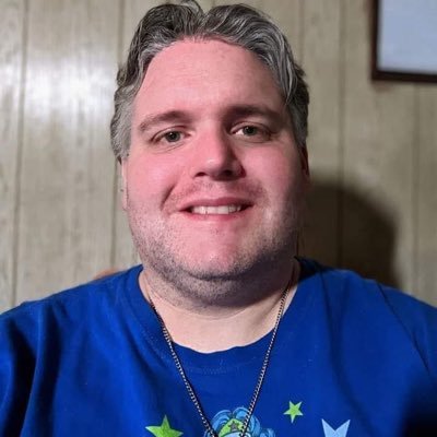 Christian, Songwriter, YouTuber, Amateur Doodler, Published Poet, GenXer.