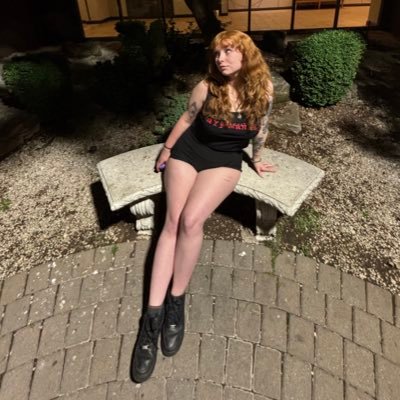 fa1ryf4ng's profile picture. i saw my chemical romance and gdragon and i’m seeing lady gaga and im seeing mcr AGAIN and i’ll never shut up about it