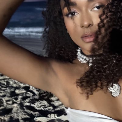 badgallbabi's profile picture. ♡‧₊˚✧