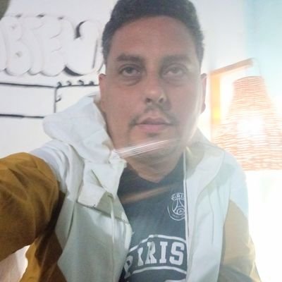 Desejo realizado in box...!
Exercendo a profissão de músico e líder humanitário!