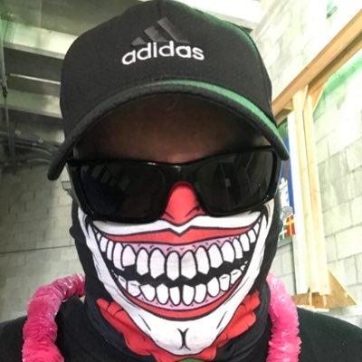 just a gen x dude who loves sports and laughing | 954 via 860 | #TheU #UConn #DirtyWater #Seahawks #TimetoHunt #YNWA #OBB