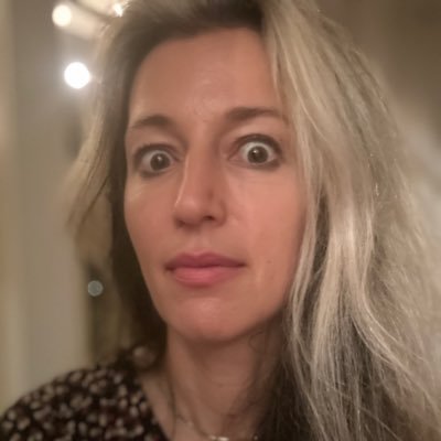 poet. writer. reviewer. translator. corrupted bibliomaniac. exists in romanian and alabamian. queering the she/her dreams. self-deleting. self-ghosting.