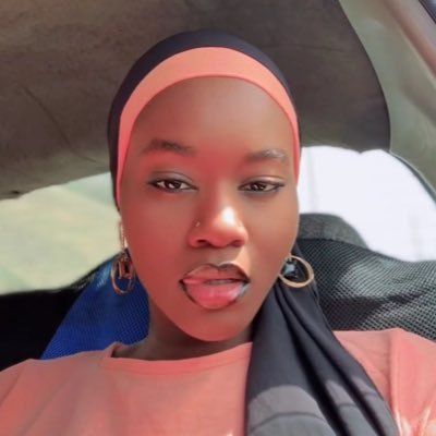 @mc_evah tous les réseaux || Say Alhamdulillah, no matter the situation || #Digital || 🏀#Lakers ⛹🏾♀️ || ⚽️#Madrilène 🥅