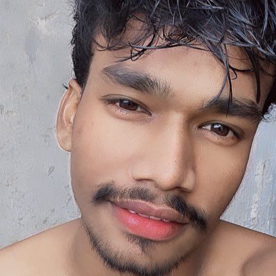 Souravsingh_llb's profile picture. 