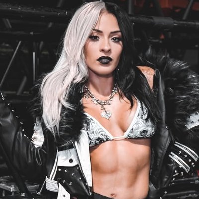 🖤NOT IMPERSONATING,JUST FANPAGE🤍
🖤Supporting WWE's La Muñeca,Zelina Vega🇵🇷
🖤I stan Romania's very own Sebastian Stan🇷🇴
She/Her
(Zelina followed me🥹)