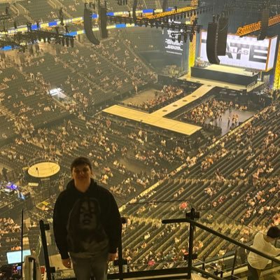 BrandonMc311's profile picture. 22 🍹