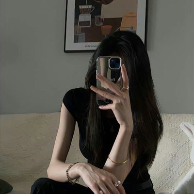 eisinver's profile picture. 