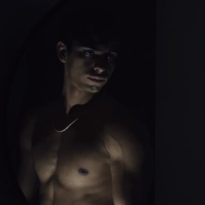 Insta : btwdamian