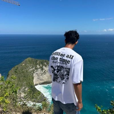 icreateapps_'s profile picture. prompting ai to create ai-wrapped mobile apps.