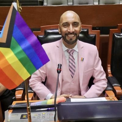 Abogado, Dir. Chapala Pride, Coord. Gdl Pride, Dir. Fundador Ballet Folklórico Lgbttti Jalisco es Diverso y defensor de los DH de la comunidad Lgbtttiq. 🏳️🌈
