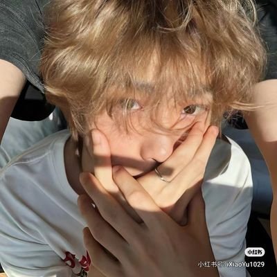 veeurluve's profile picture. ★09.24 🛩 – Today, Idon't feel like doing anything ``