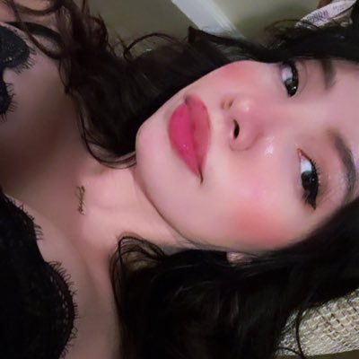 Singer & Music writer| my spam acc @evangelinejelly I 🇯🇵 🇲🇽 🇺🇸