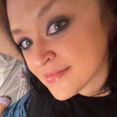 katylouiseeeee's profile picture. 𖧷 𝙲𝚊𝚛𝚙𝚎 𝚍𝚎𝚗𝚝𝚞𝚖 𖧷 𝚂𝚎𝚒𝚣𝚎 𝚝𝚑𝚎 𝚝𝚎𝚎𝚝𝚑 𖧷