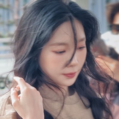 Dear 태연, At the end of my dry world’ You became sweet rain and made it wet ♡. (@GirlsGeneration) 230722/250412/250531/250601 Taeyeon 💜ྀི.241031 Yuri 🤍.