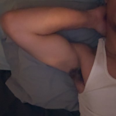 EWilk38's profile picture. 21 bi mixed - text me bros 😈