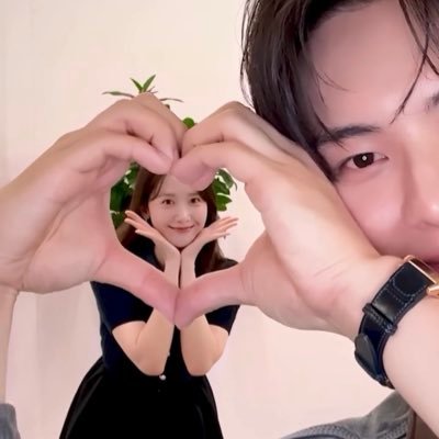 bacanya kayak pas yeon jiyoung nyuapin bibimbab ke yiheon — backup acc of @oguwogu (sakit lagi)🫙