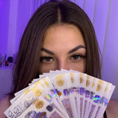 Findom God | £40+ to DM | Wishlist➡️https://t.co/bKdoKGA4GJ