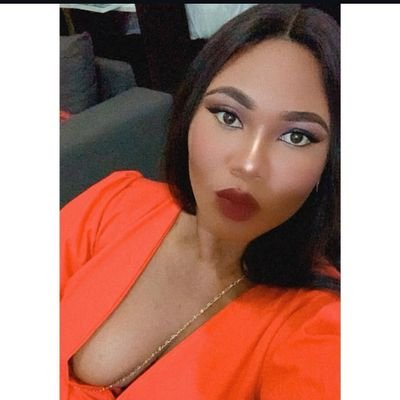 FEMINIST
African girl in a colourful world.
Love lives here and so does Nicki Minaj 🦄