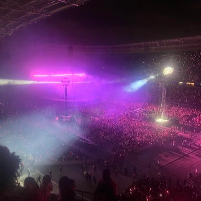 Lucinecprs's profile picture. so come up with me i take you high