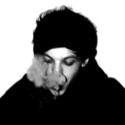 jayhasfitf's profile picture. ⤷ ゛5sos + 1D ˎˊ🦇༉‧₊˚. i only smoke for louis ᝰ🚬 ⟡ ݁₊ . bus 1 forever ☠︎︎ ⋆₊ ♱