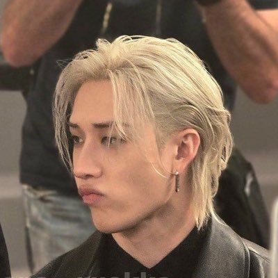 outrof444u's profile picture. 