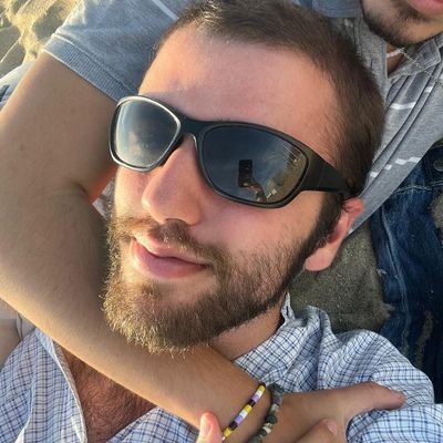 Inside that icon is still a young fag from Santa Maria da Feira | @gabi_wh0 enjoyer