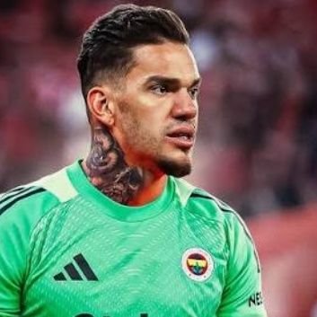 Bana Fenerbahce'den bahset sabah aksam dinlerim seni :)