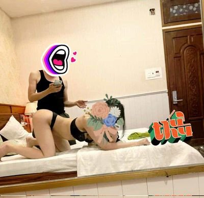 Bản tính dễ dãi và thoải mái trong chuyện tình dục và thix đc làm tình với các cô chị gái dâm đãng muốn tìm cảm giác lạ để sung sướng thỏa mãn