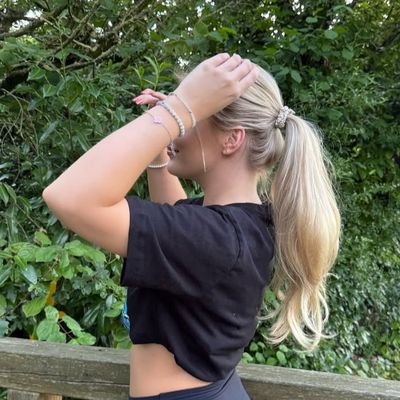 halkin_feneri's profile picture. #fenerbahçe
#travel
#televizyon
#languages
#edebiyat
#sinema ve #dizi eleştirmeni