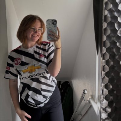 23 // There’s nothing on earth like being a red @ManUtd♥️🇾🇪 #HerGameToo